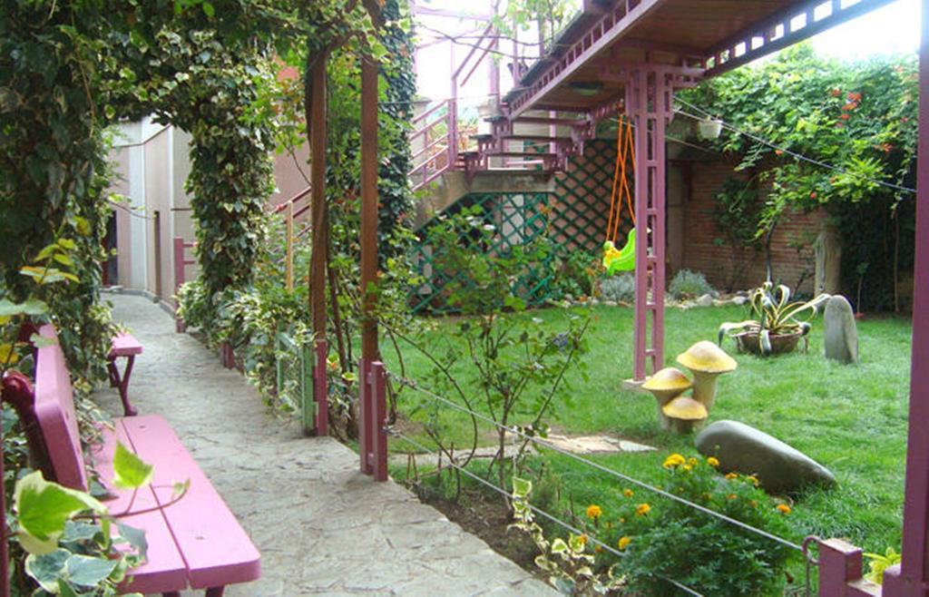 Irmeni Hotel Tbilisi Exterior foto